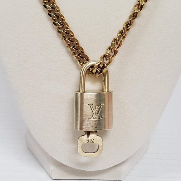 Louis Vuitton Lock & Key Gold with Unbranded Cuban Style Stainless Double Chain - Picture 3 of 14